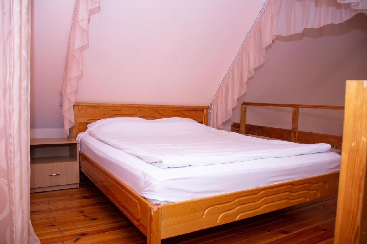 Gostiniy Dvor Non-Stop Hotel Herszon Kültér fotó