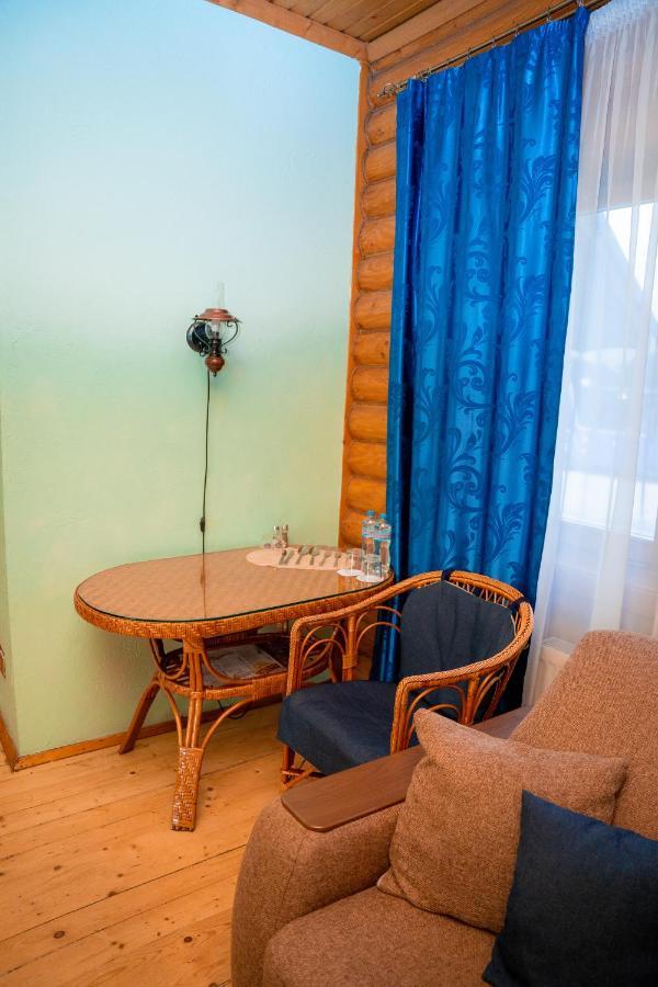Gostiniy Dvor Non-Stop Hotel Herszon Kültér fotó