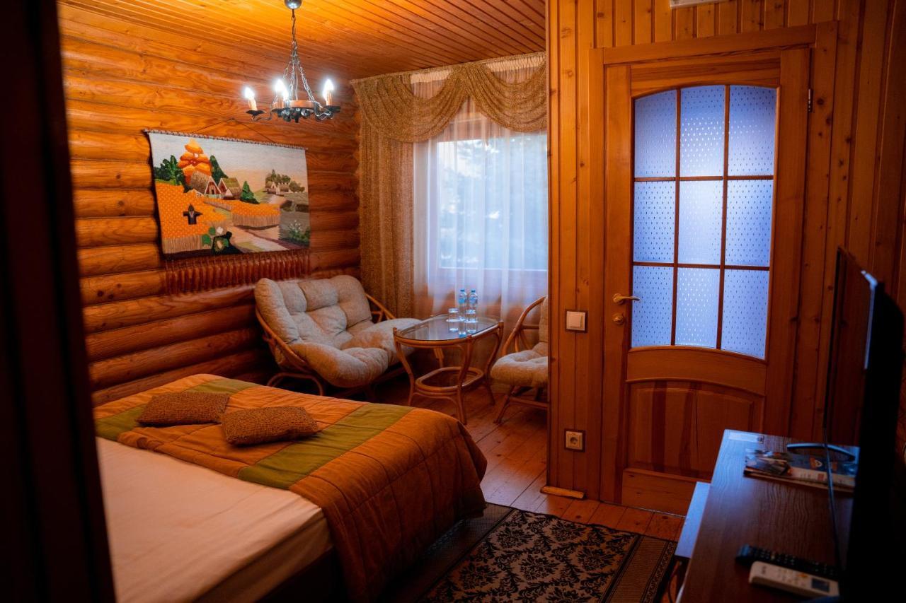 Gostiniy Dvor Non-Stop Hotel Herszon Kültér fotó
