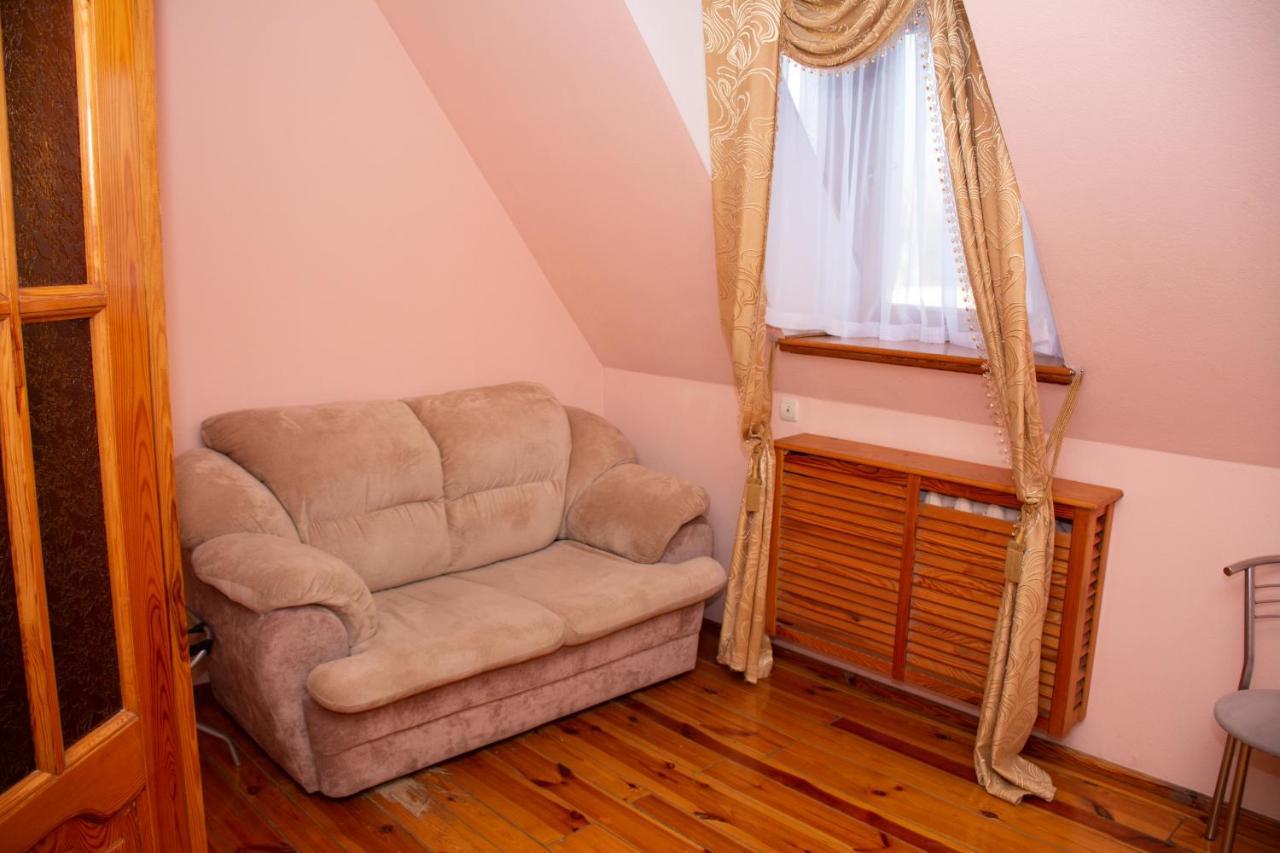 Gostiniy Dvor Non-Stop Hotel Herszon Kültér fotó