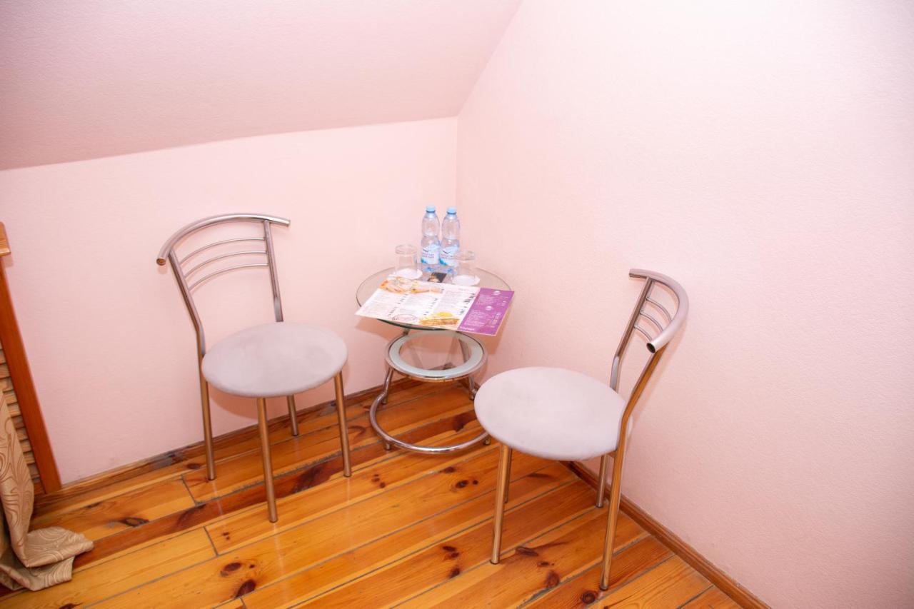 Gostiniy Dvor Non-Stop Hotel Herszon Kültér fotó