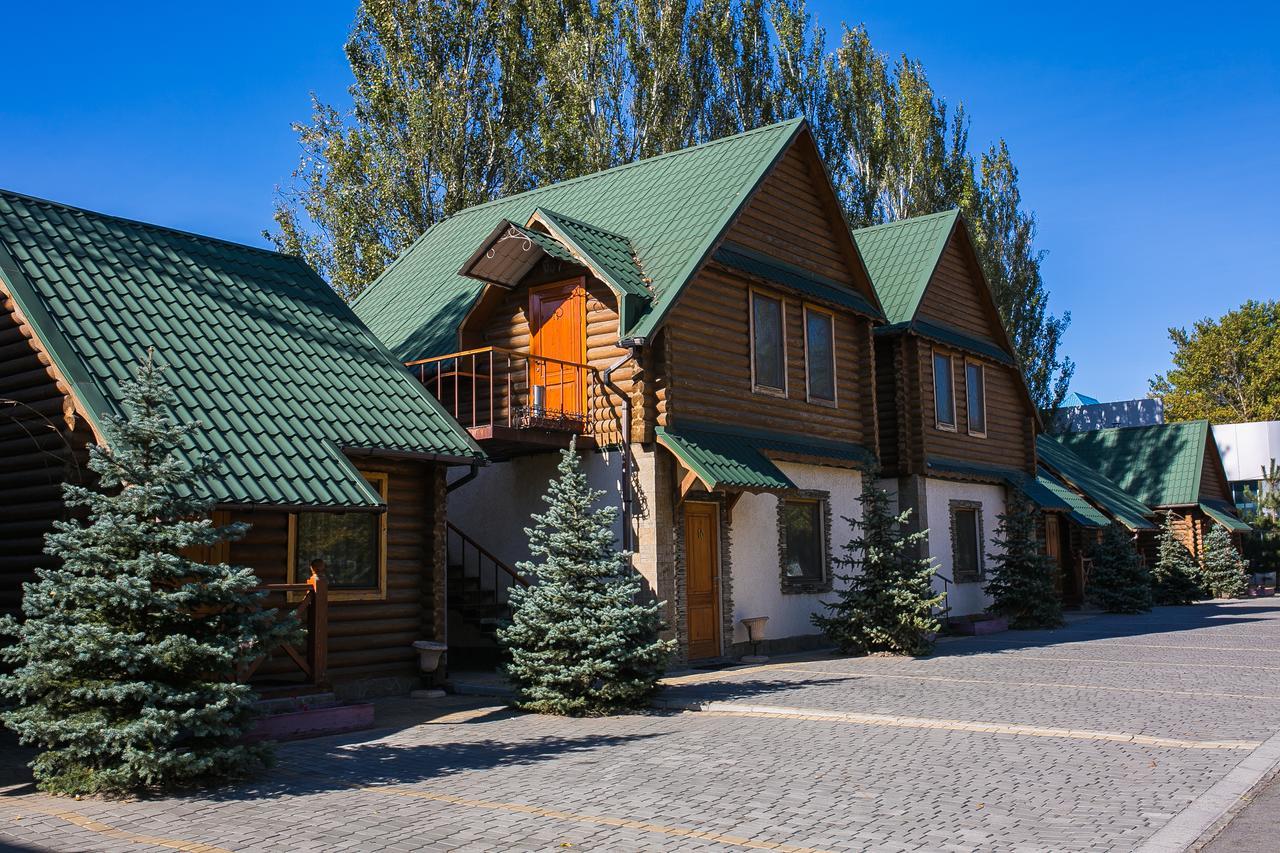 Gostiniy Dvor Non-Stop Hotel Herszon Kültér fotó